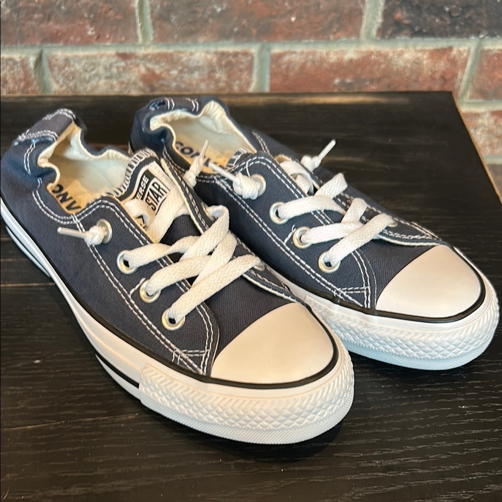 Women’s Converse Blue and White Chuck Taylor slide on Sneakers size 6.5 like new